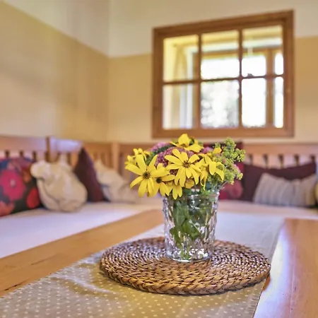Farm stay Bio-ferienhof Hoefler Untergriesbach