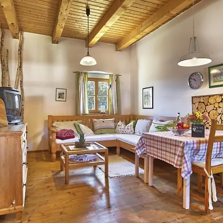 Farm stay Bio-ferienhof Hoefler Untergriesbach