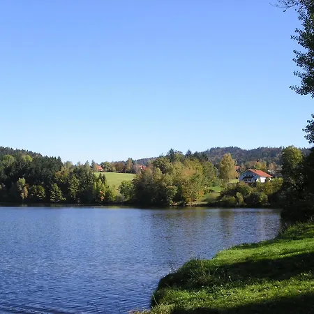 Bio-ferienhof Hoefler- 400 Jahre Alter 4-seithof, Direkt Neben Dem Rannasee Farmház Untergriesbach